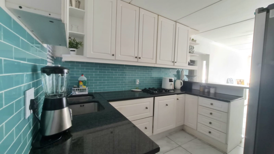 To Let 2 Bedroom Property for Rent in Belhar Western Cape